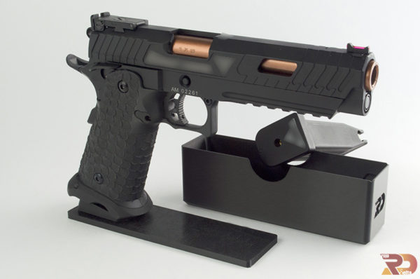 Expositor mas Portacargador realizado en 3D para réplica de Airsoft